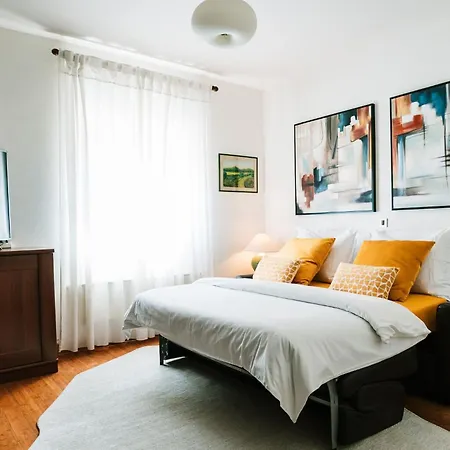 Grosszuegiges- Modernes Mit Terrasse Und Meerblick By Interhome *