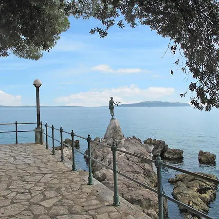 Grosszuegiges- Modernes Mit Terrasse Und Meerblick By Interhome * Opatija